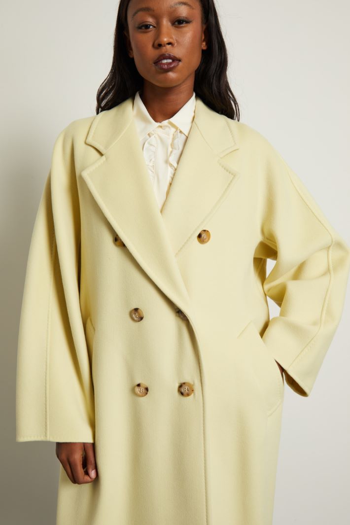 DIFFUSIONETESSILE/INTREND/AIA/Long double-breasted coat/Pastel yellow