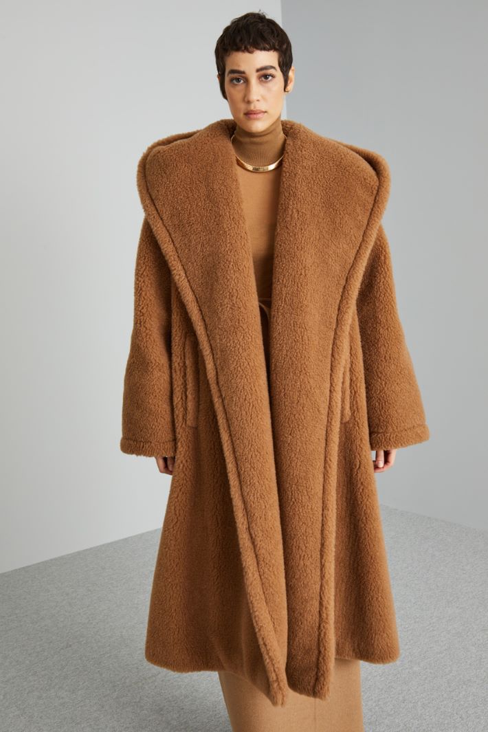 DIFFUSIONETESSILE/INTREND/APOGEO/Oversized Coat with Hood/Camel