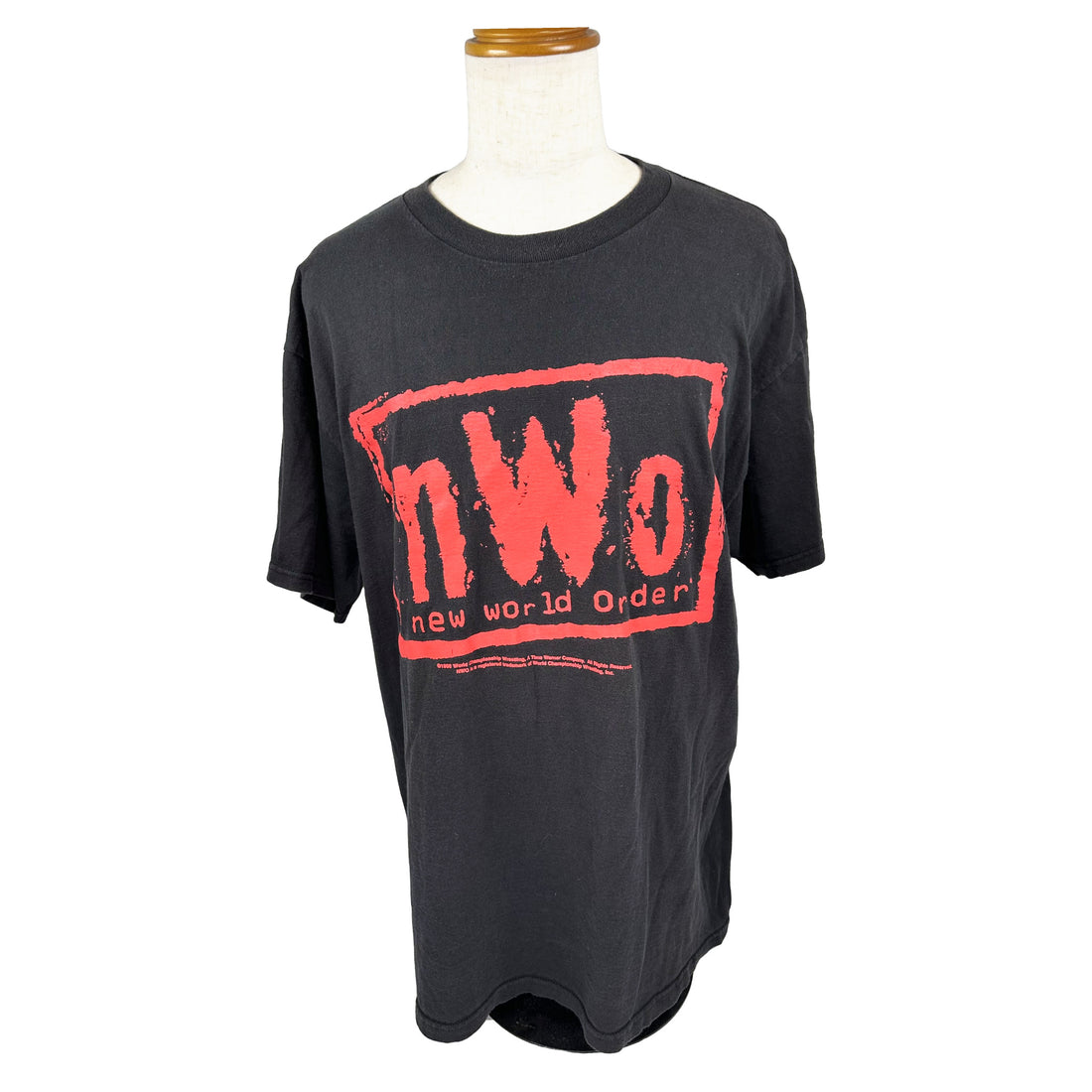 1998 NWO NEW WORLD ORDER WCW XL 正面 nWo のロゴ