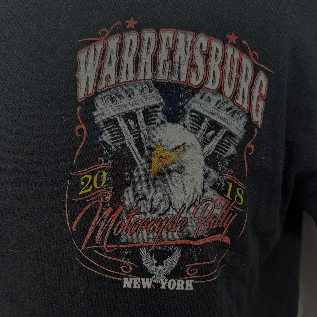 2018 WARRENSBURG MOTORCYCLE RALLY NEW YORK EAGLE L 胸のロゴ アップ