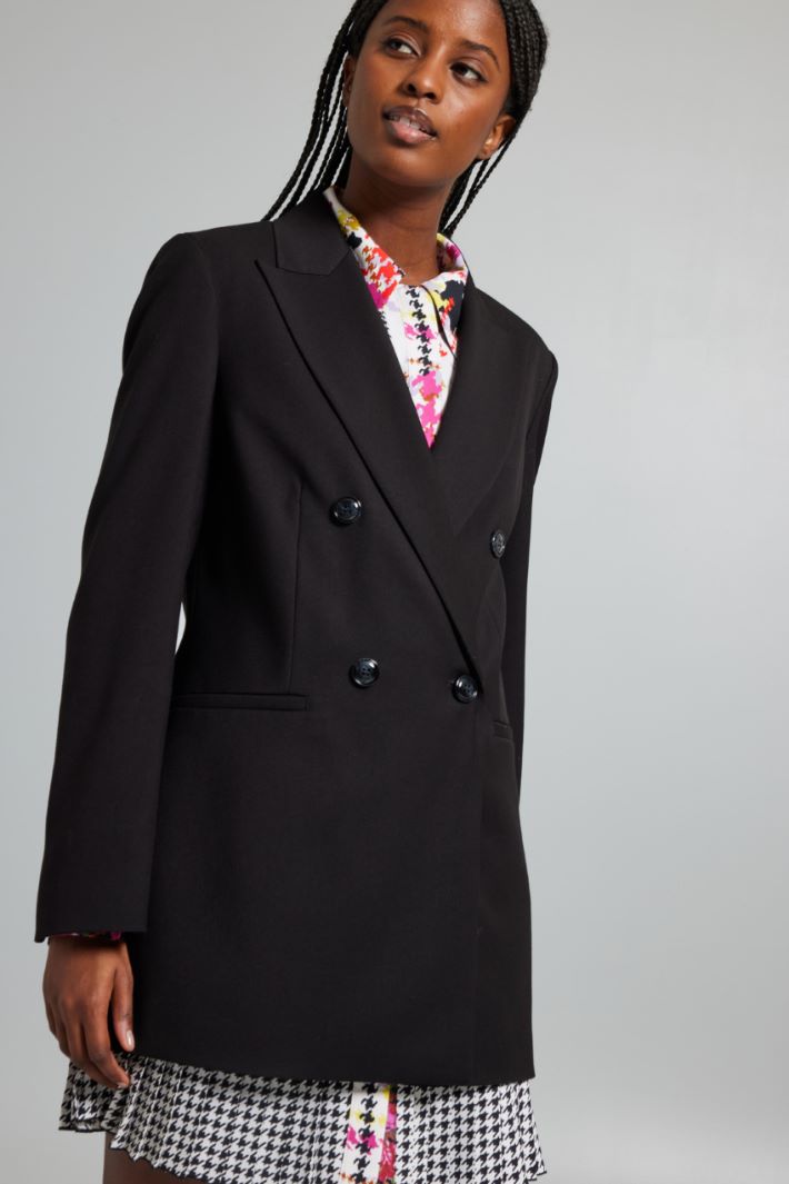 IIAMATA Blazer with peak lapels