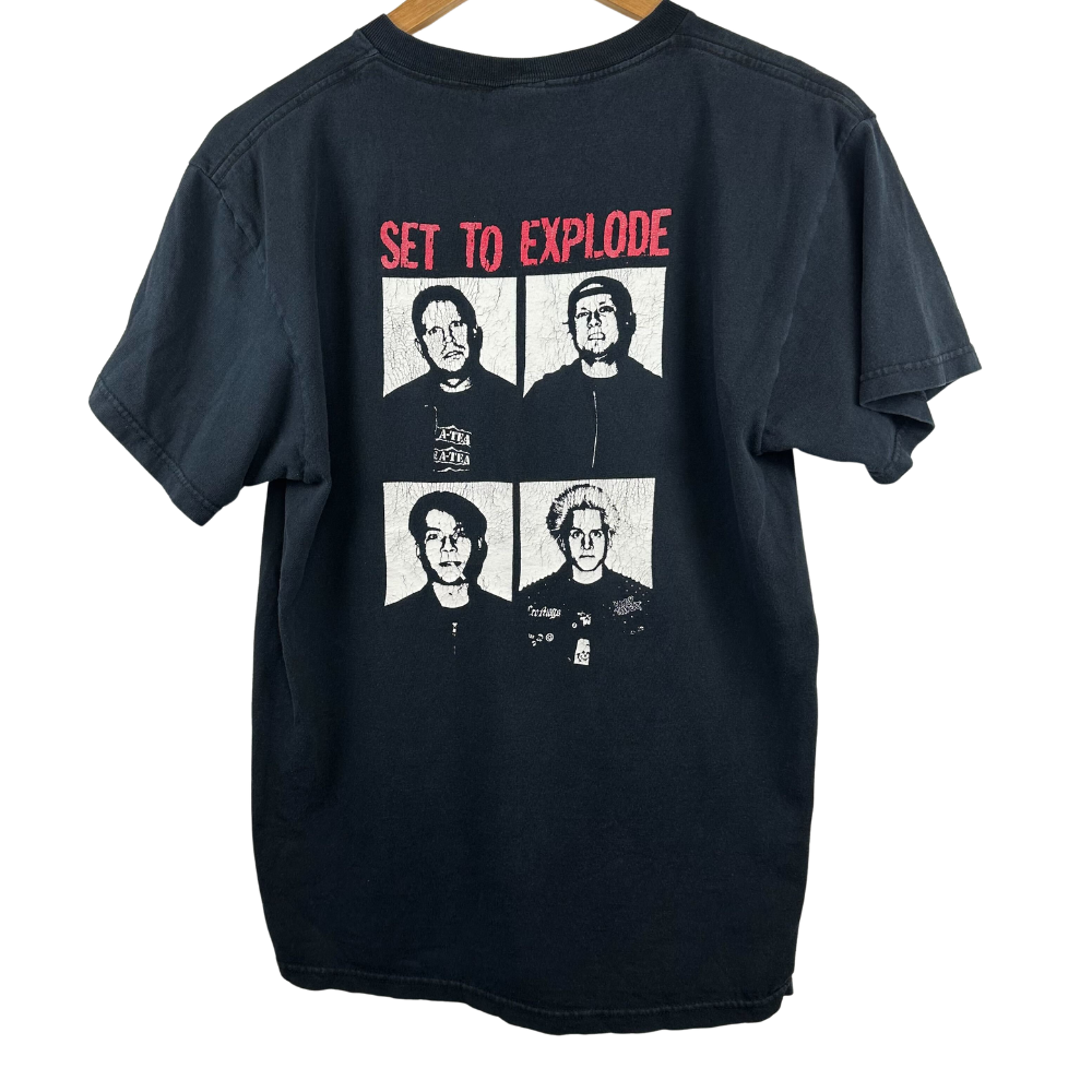 Set To Explode D.C.H.C. Band T-Shirt – Fruit of the Loom – Size M