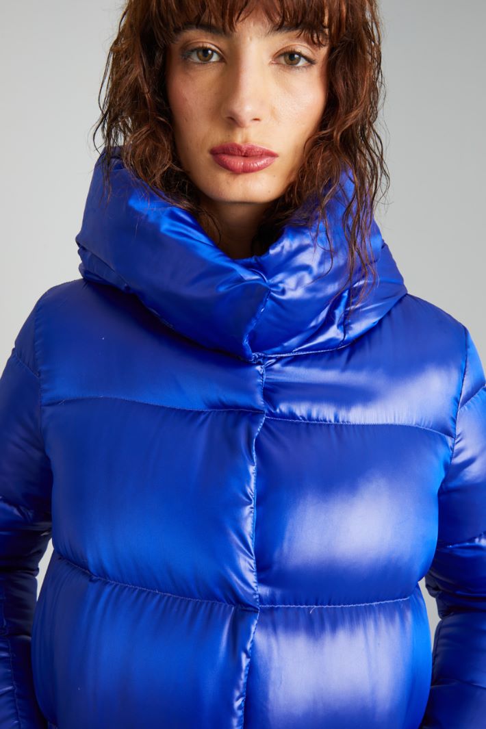 DIFFUSIONETESSILE/INTREND/ALBINA/hooded satin down jacket/BLUETTE