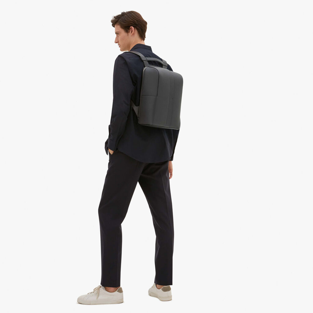 V-line backpack