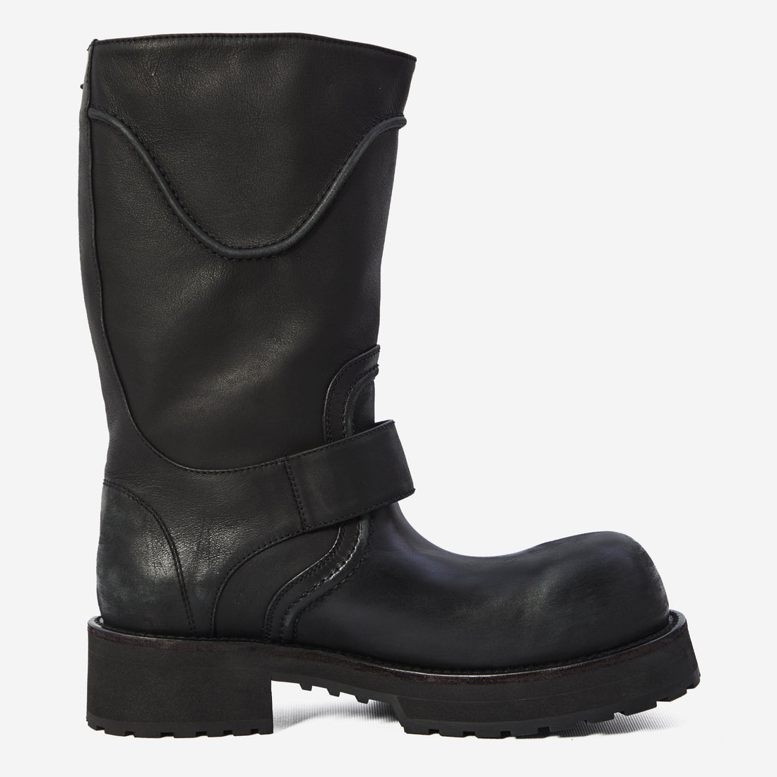 Venom boots