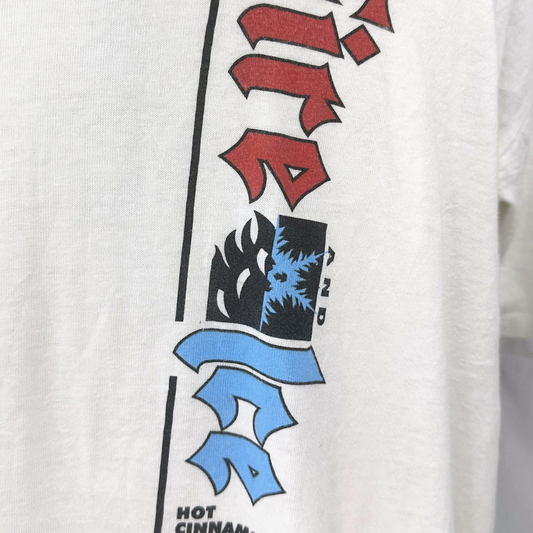 FIRE AND ICE SCHNAPPS COOL AS HELL L 胸元プリント アップ