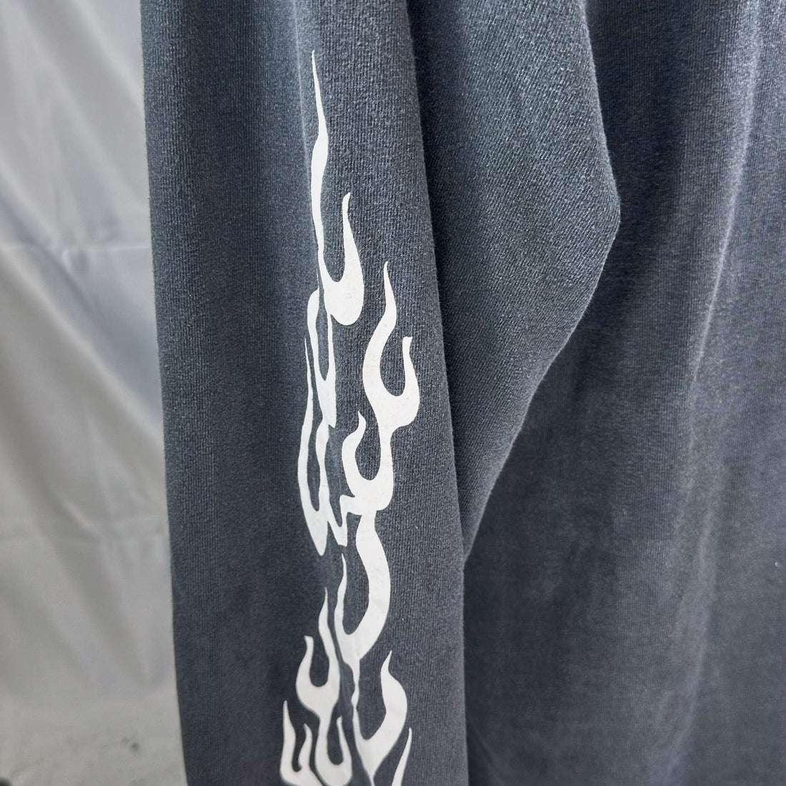 KICK SAND PISMO BEACH BIOHAZARD SKULL LS XL 袖の炎 プリント