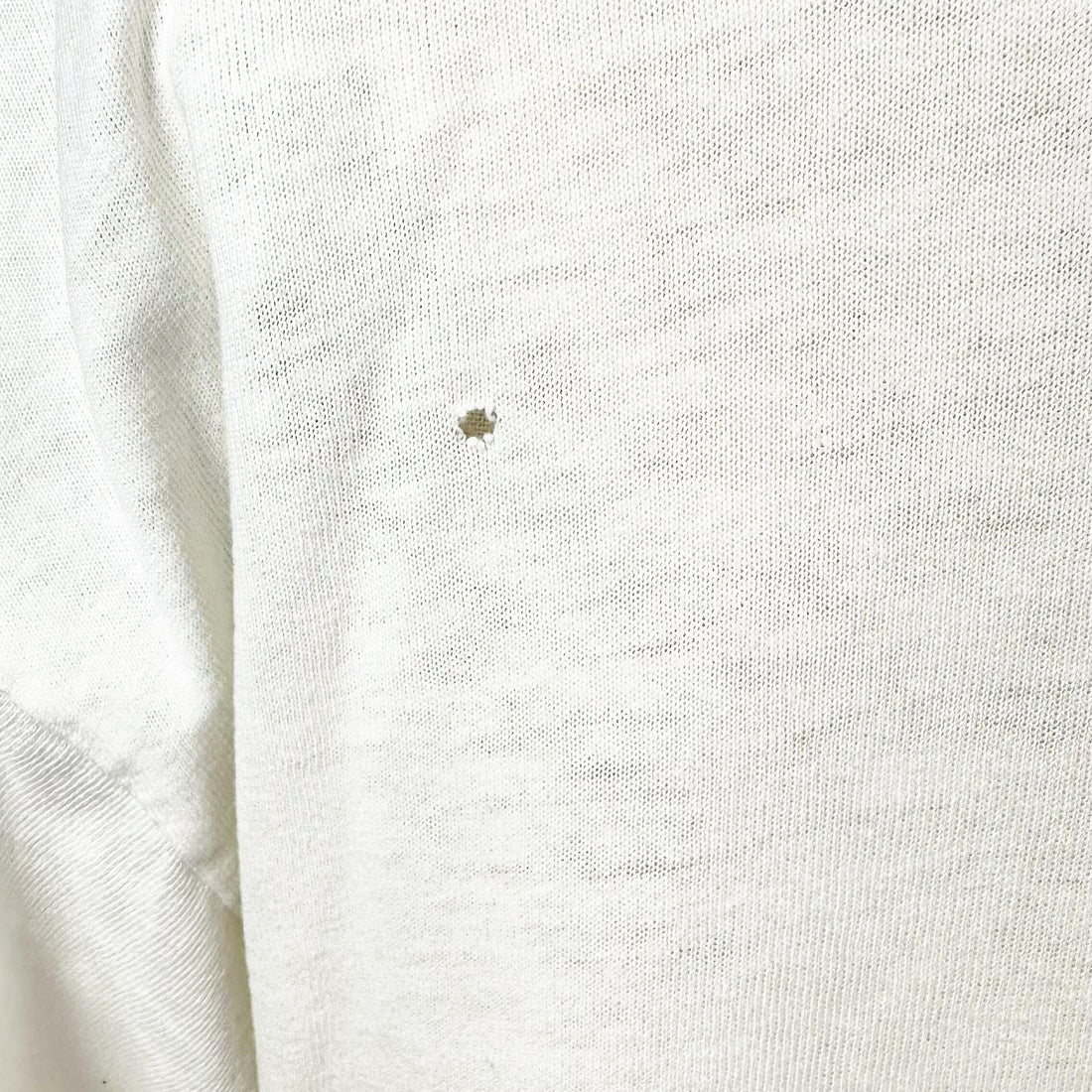 MFA BOSTON MUSEUM OF FINE ARTS LOGO L 前身頃の小さなシミ