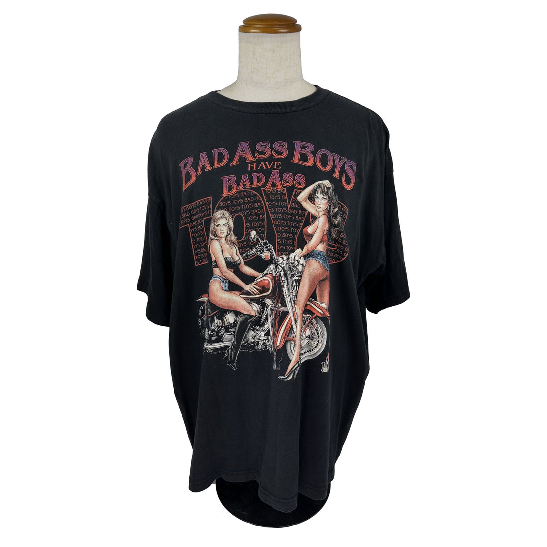NAPA VALLEY CLASSICS BAD ASS BOYS HAVE BAD ASS TOYS 3XL 正面 ピンナップガールとバイク