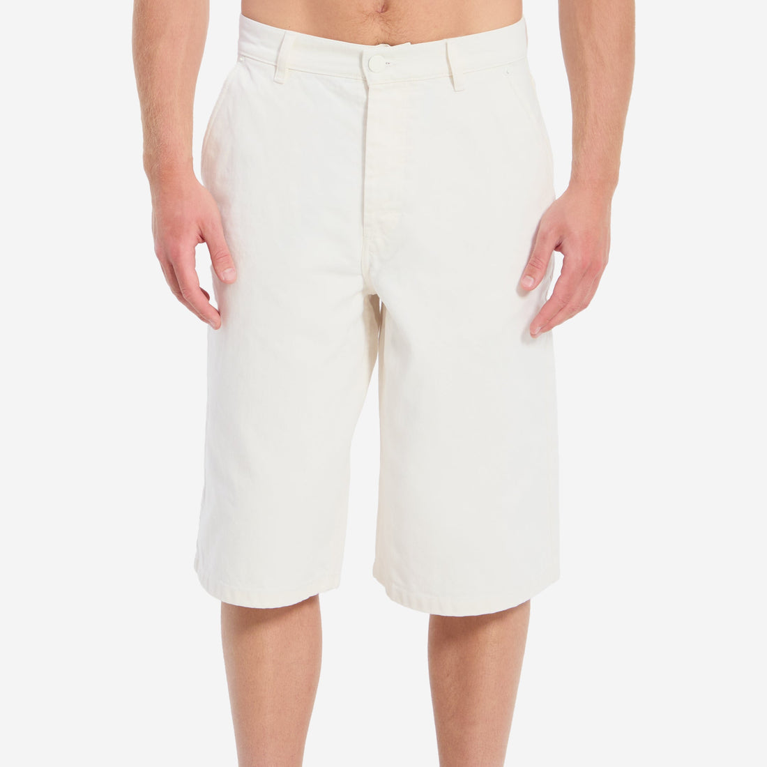 Loose twill Bermuda shorts