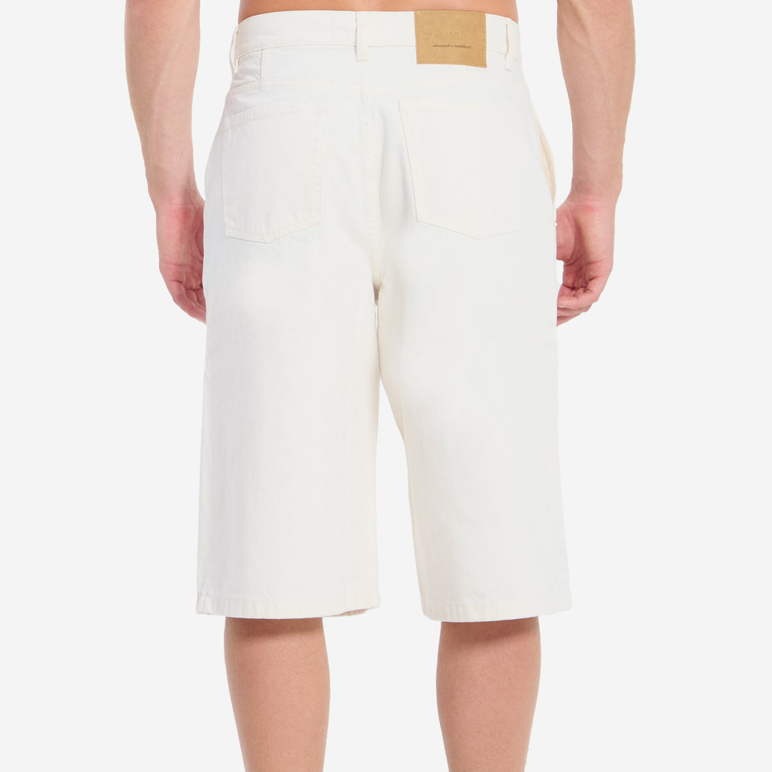 Loose twill Bermuda shorts