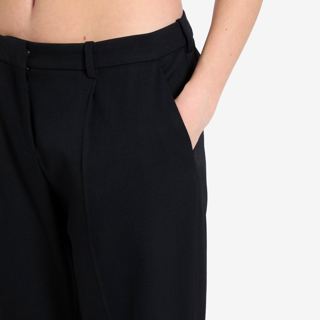 Slim tailored pants