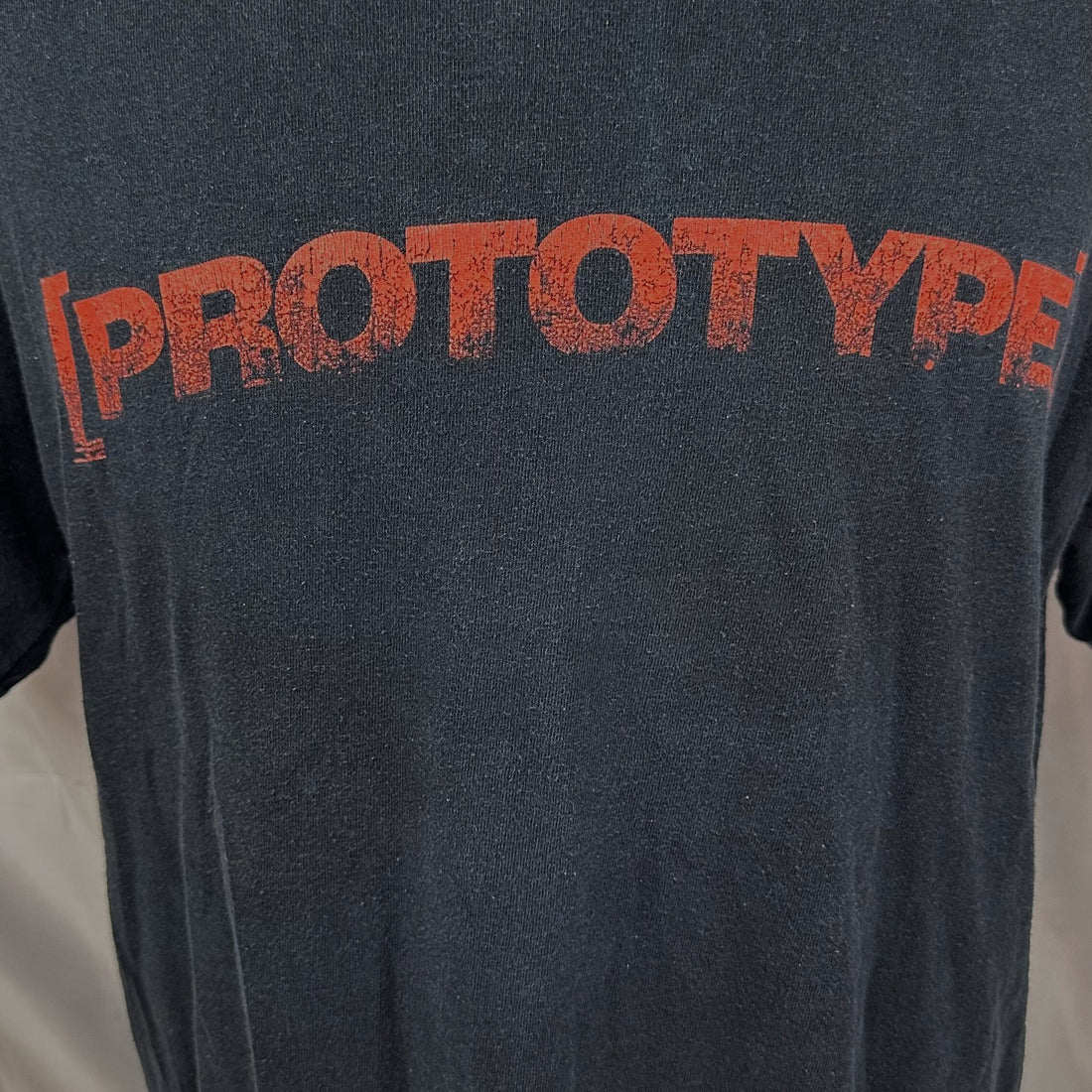 PROTOTYPE LOGO L 胸元プリント アップ