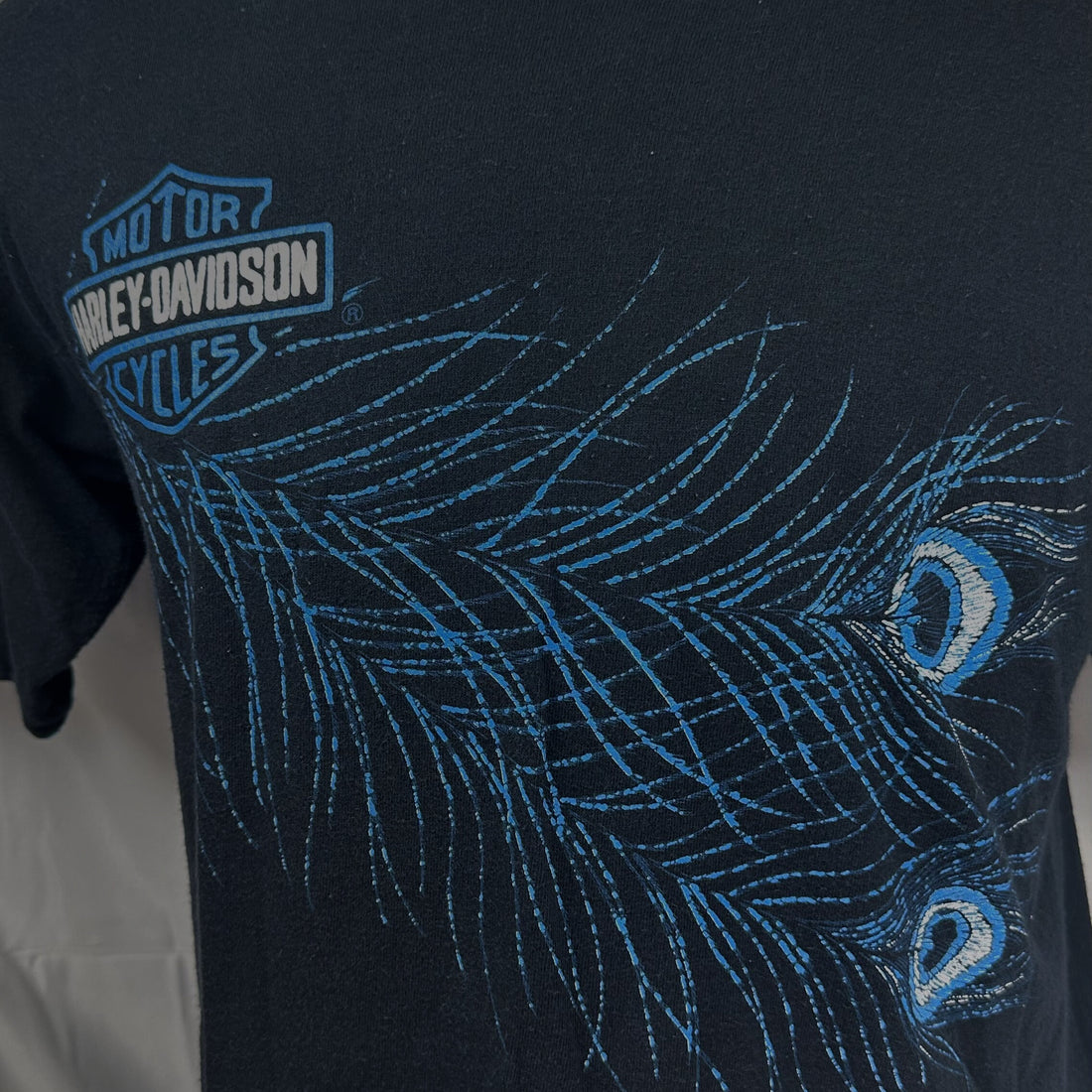 SPITZIES HARLEY-DAVIDSON ALBANY NY PEACOCK FEATHER M 正面プリント アップ