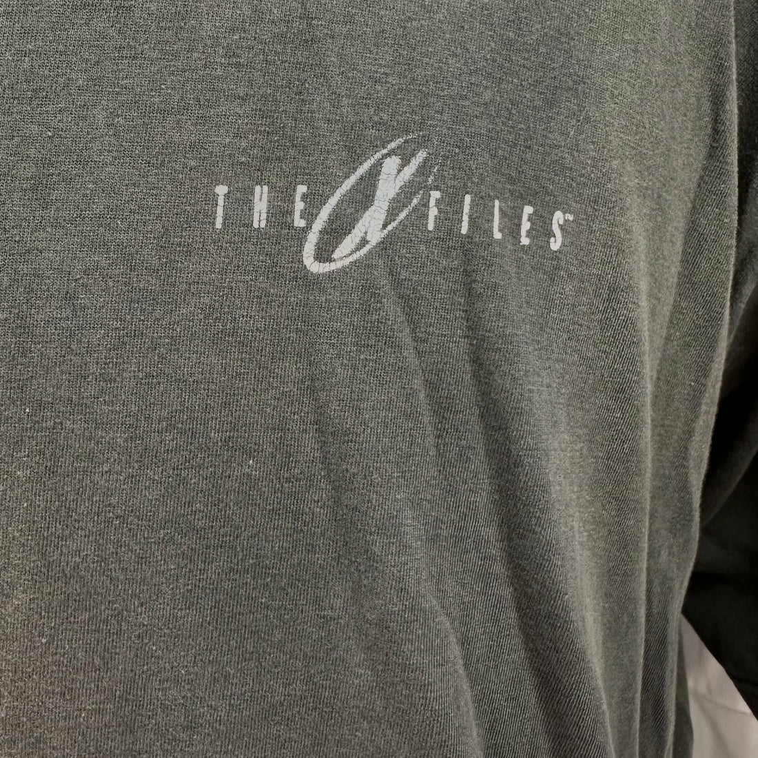 THE X-FILES FIGHT THE FUTURE SCULLY XL 胸のロゴ アップ