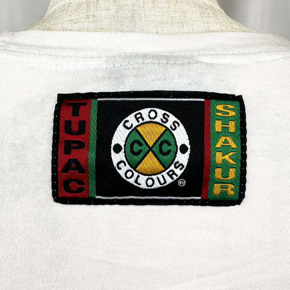 TUPAC SHAKUR CROSS COLOURS KEEP YA HEAD UP XL 背面ロゴ アップ