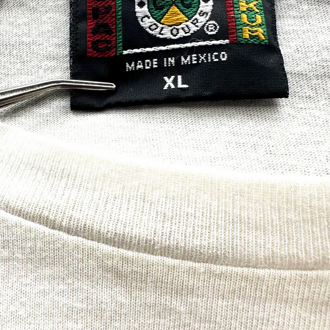 TUPAC SHAKUR CROSS COLOURS KEEP YA HEAD UP XL CROSS COLOURS ネックタグ XL